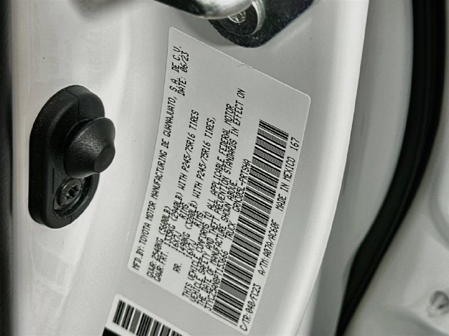 Certified 2023 Toyota Tacoma SR5 AWD/4WD image 36