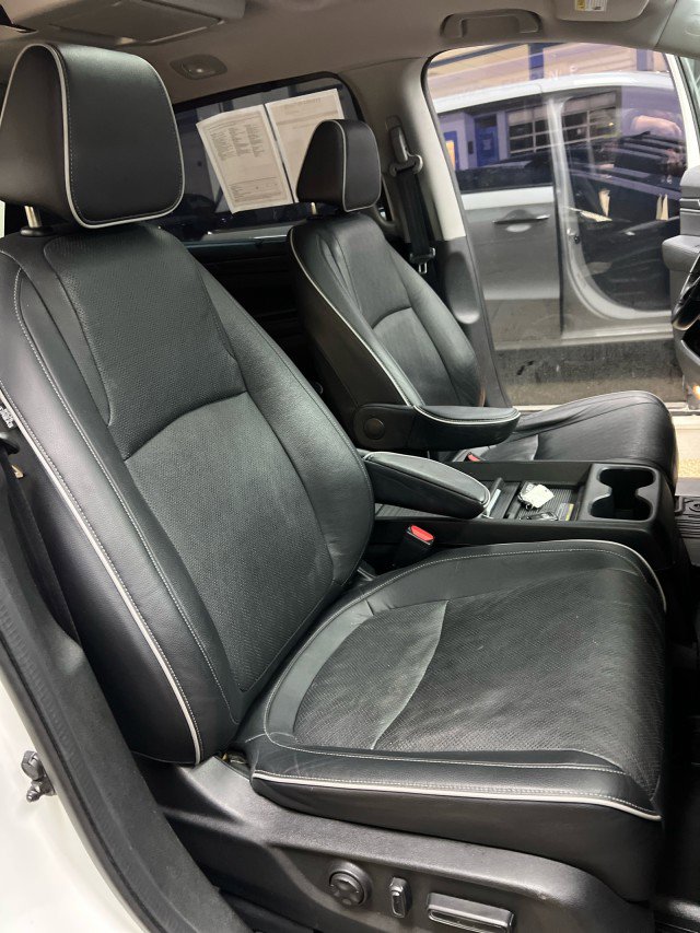 Used 2023 Honda Odyssey Elite image 14