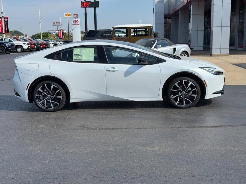 New 2026 Toyota Prius Plug-In Hybrid image 2