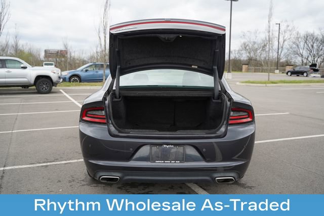 Used 2018 Dodge Charger SXT RWD image 15