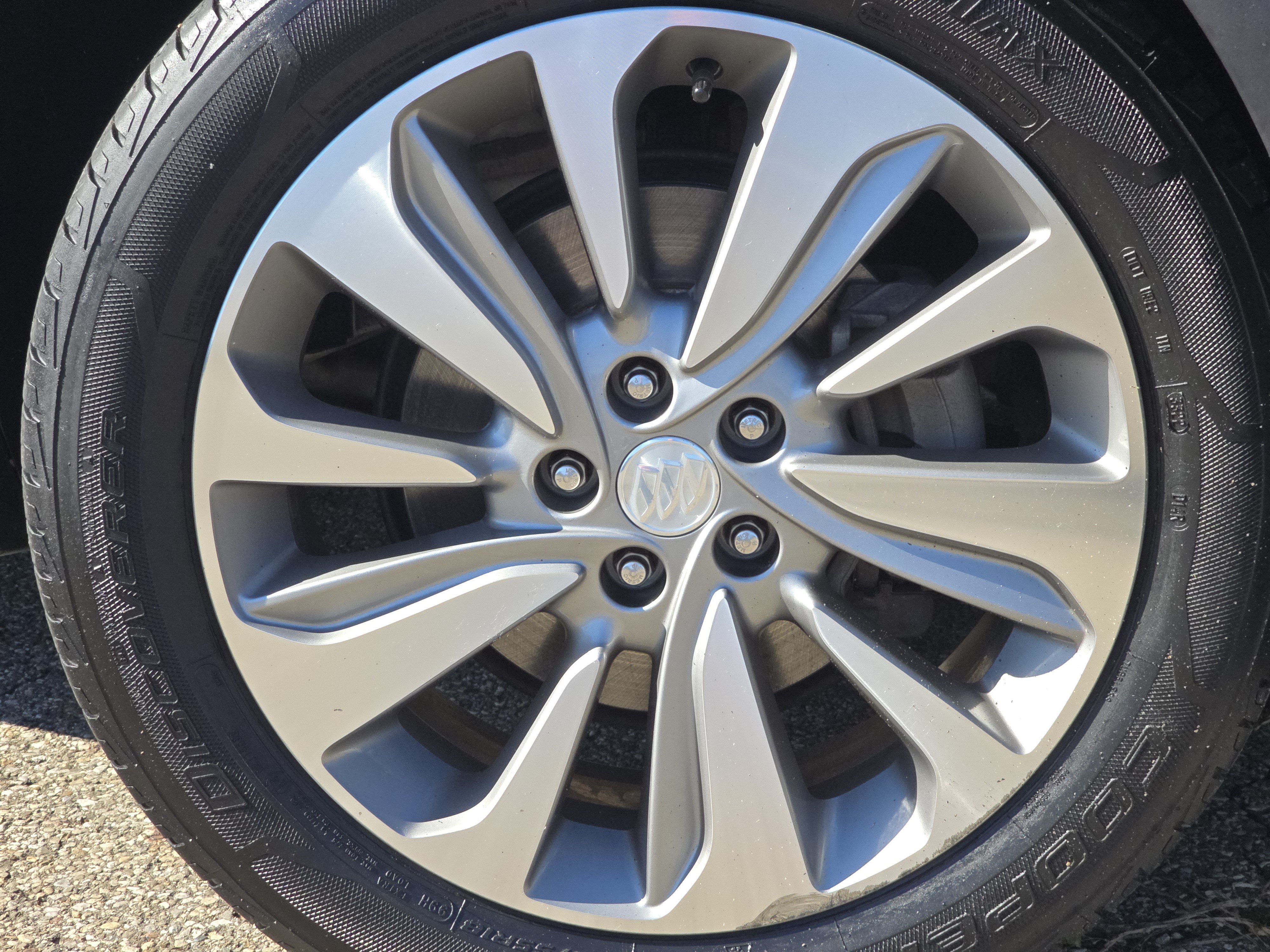 Used 2020 Buick Encore Preferred FWD image 13