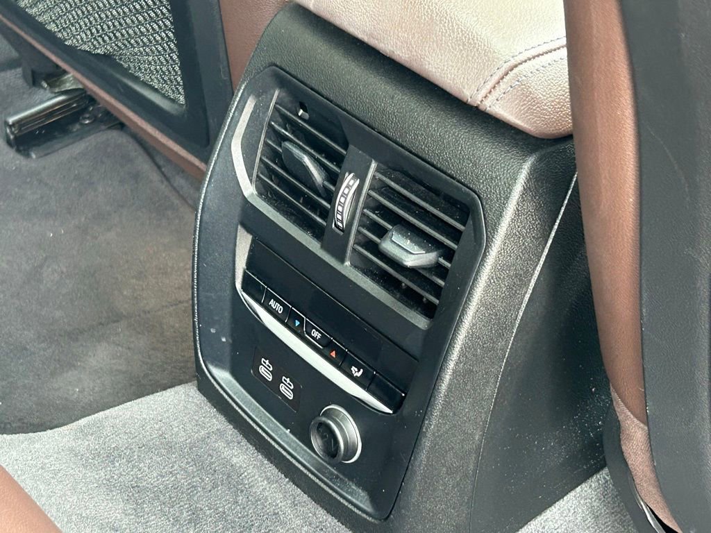 Used 2020 BMW 330i Sedan w/ Convenience Package image 41