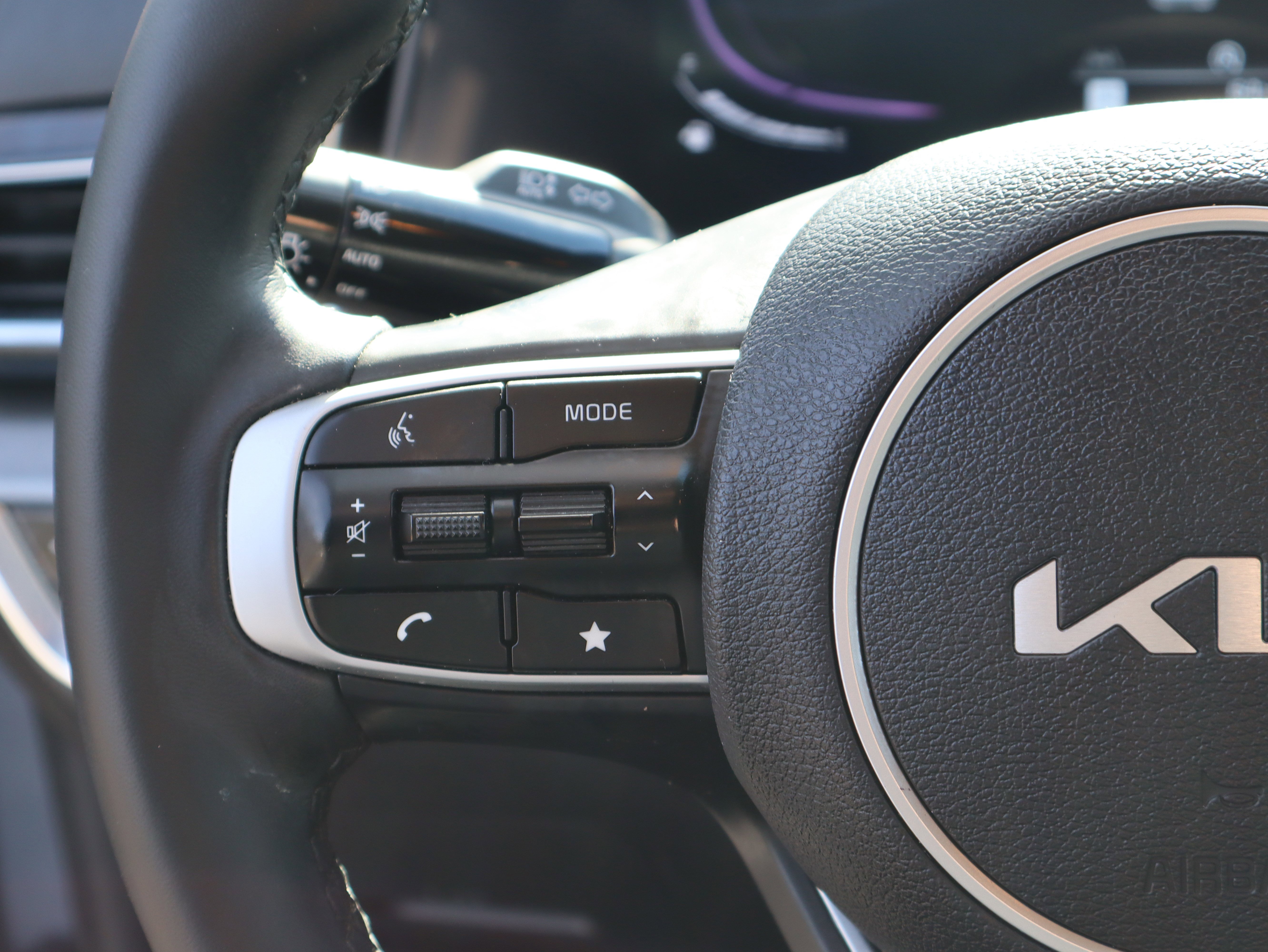 Used 2023 Kia Sportage EX image 22