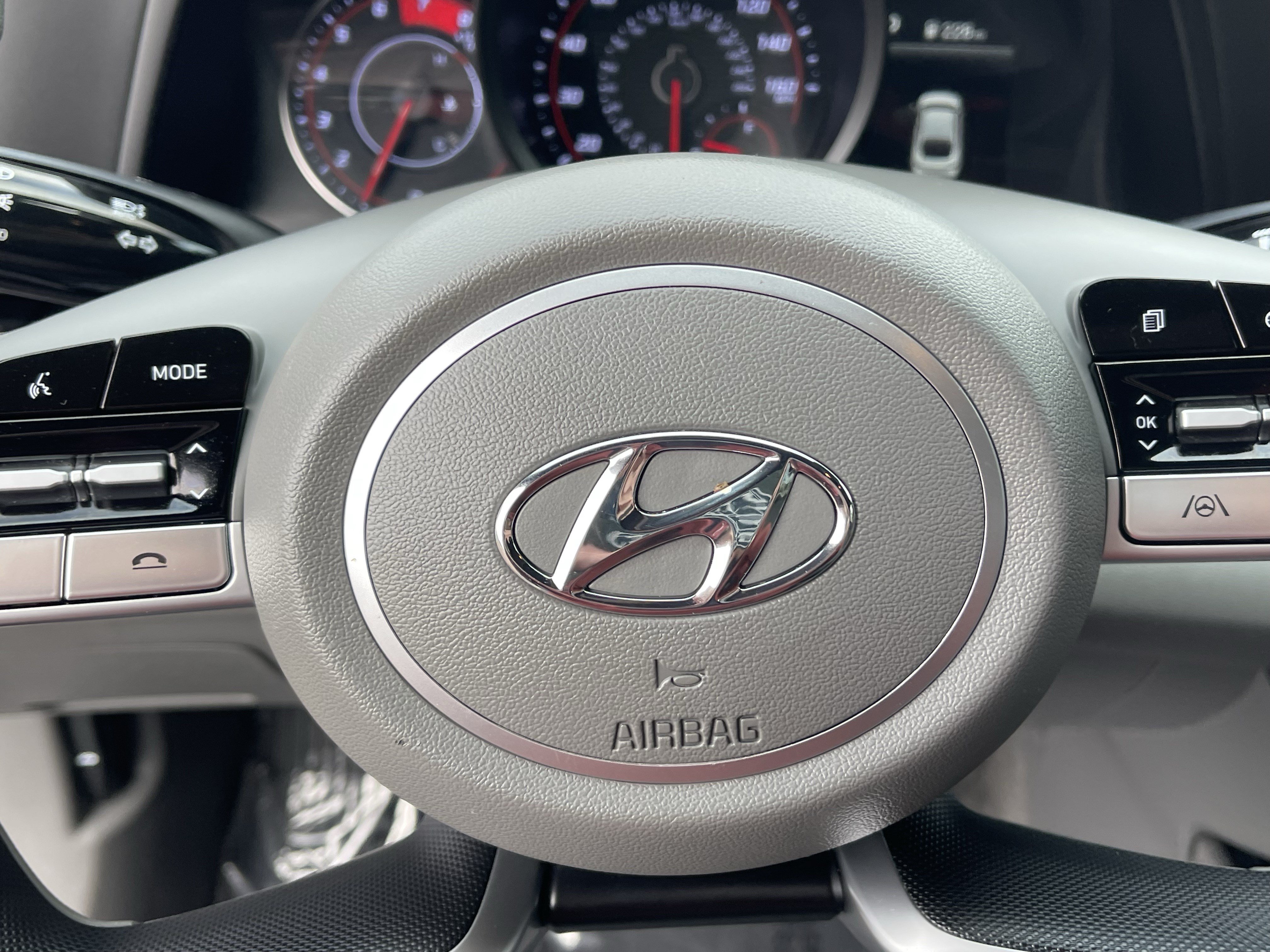 Certified 2023 Hyundai Elantra SEL w/ Cargo Package FWD image 20