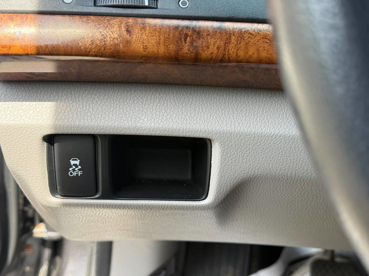 Used 2011 Honda Accord EX image 9