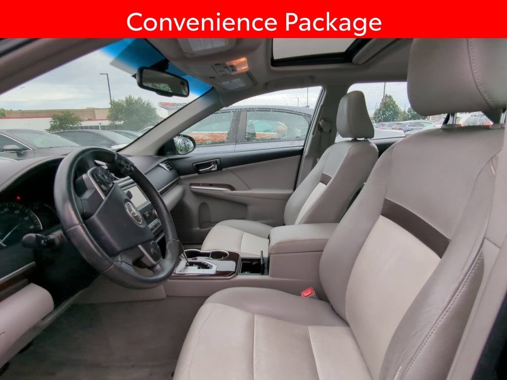 Used 2012 Toyota Camry XLE w/ Leather Pkg FWD image 6