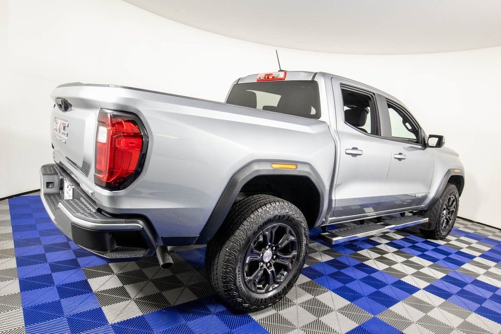 Used 2024 GMC Canyon Elevation image 5