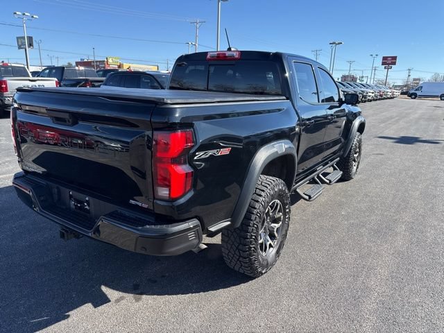 Used 2023 Chevrolet Colorado ZR2 w/ ZR2 Convenience Package III AWD/4WD image 8