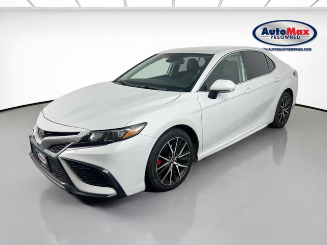 Used 2023 Toyota Camry SE w/ Convenience Package AWD/4WD image 4