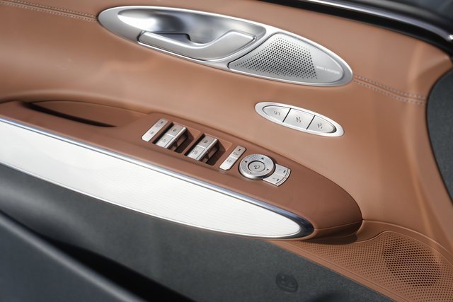 Used 2026 Genesis GV70 2.5T Advanced image 30