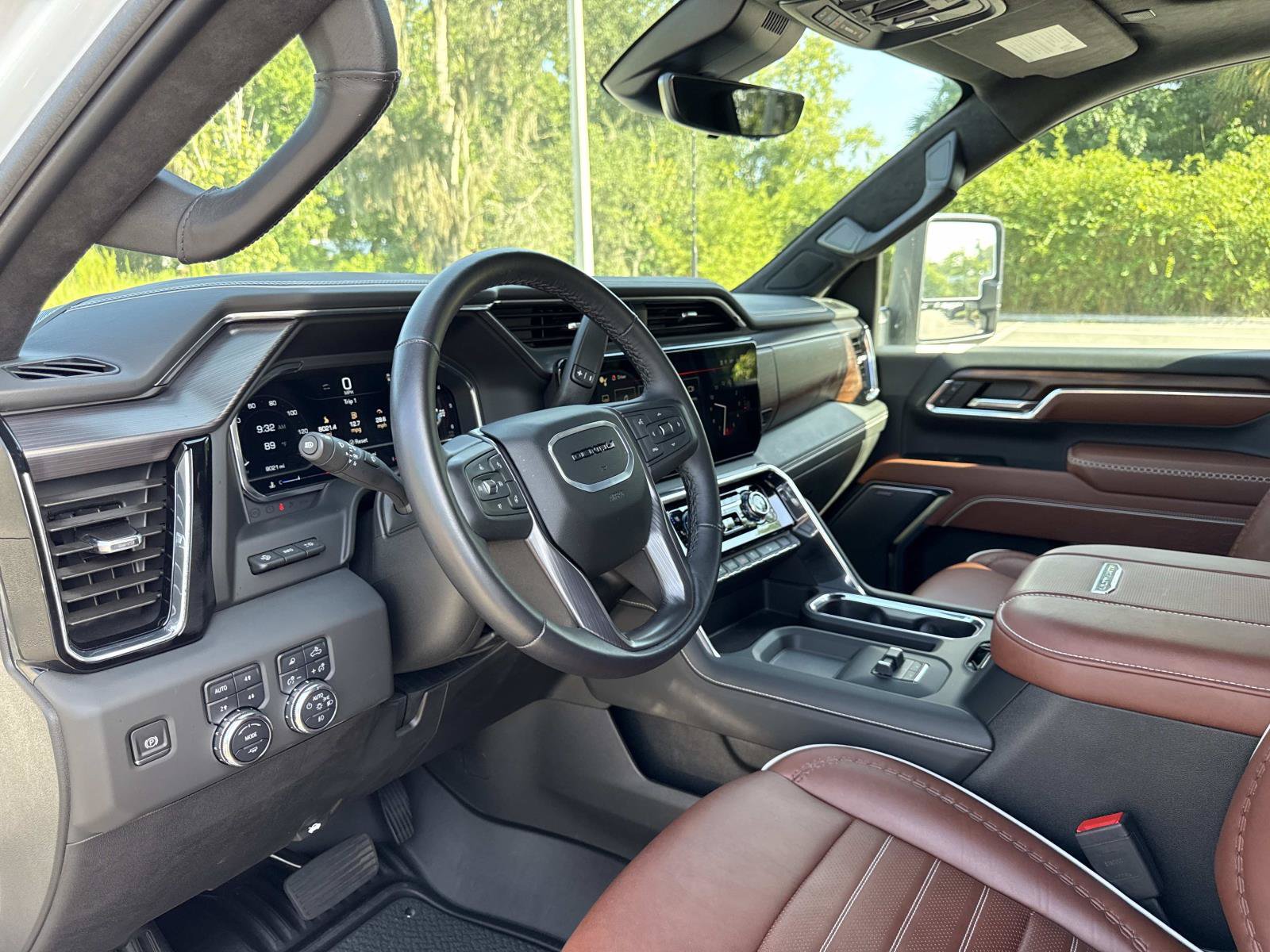 Used 2025 GMC Sierra 2500 Denali Ultimate AWD/4WD image 22
