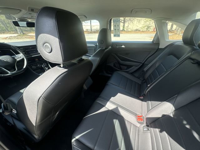 Used 2024 Volkswagen Jetta SE FWD image 24