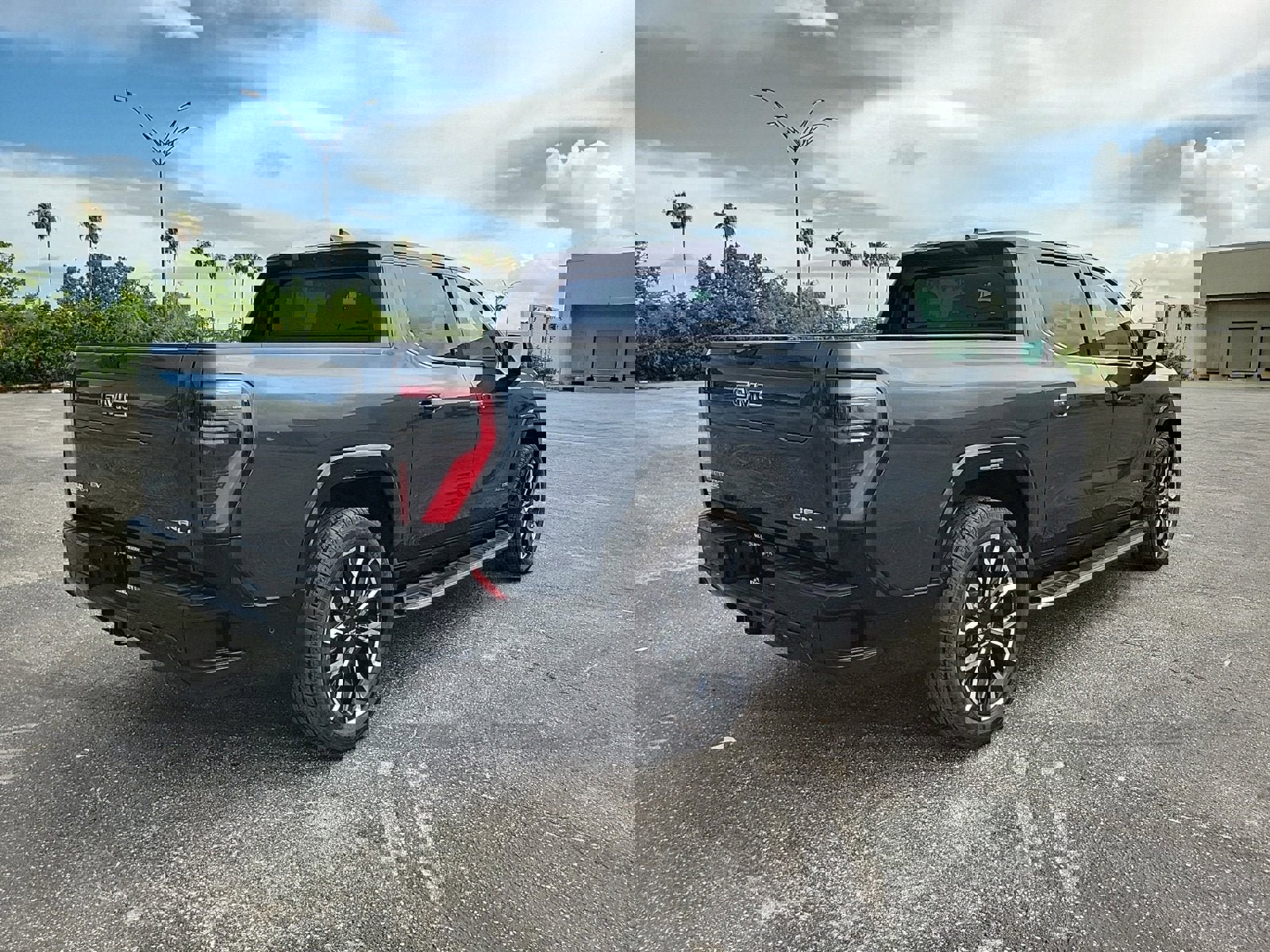 New 2025 GMC Sierra EV Denali image 5