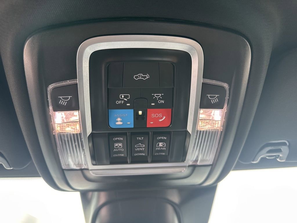 New 2025 RAM 2500 Laramie AWD/4WD image 28