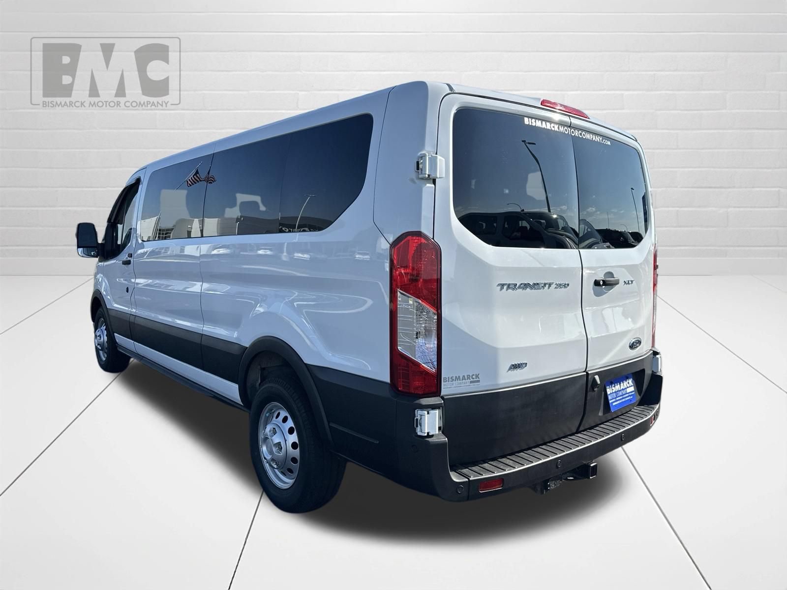 Used 2023 Ford Transit 350 XLT AWD/4WD image 4