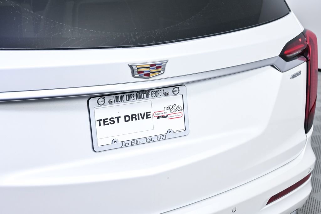 Used 2022 Cadillac XT6 Premium Luxury w/ Technology Package image 6