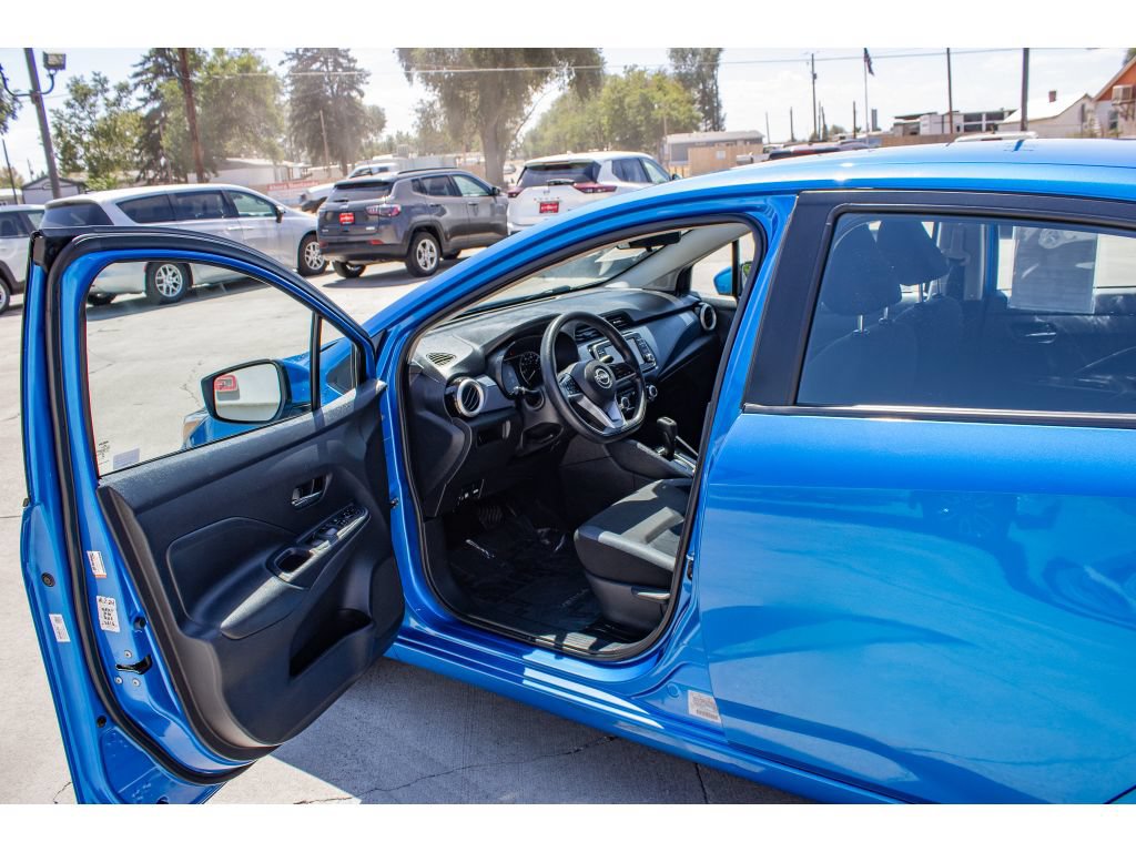 Used 2023 Nissan Versa SV FWD image 24