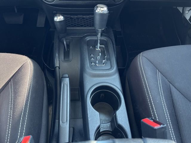 Used 2016 Jeep Wrangler Unlimited Sahara w/ Connectivity Group image 25