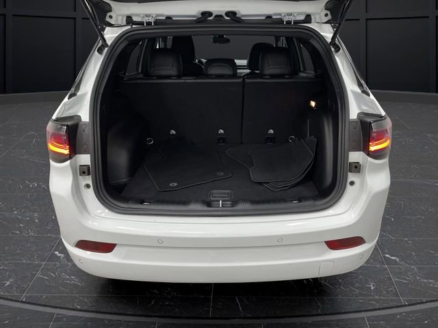 Used 2025 Jeep Compass Limited w/ High Altitude Package image 15