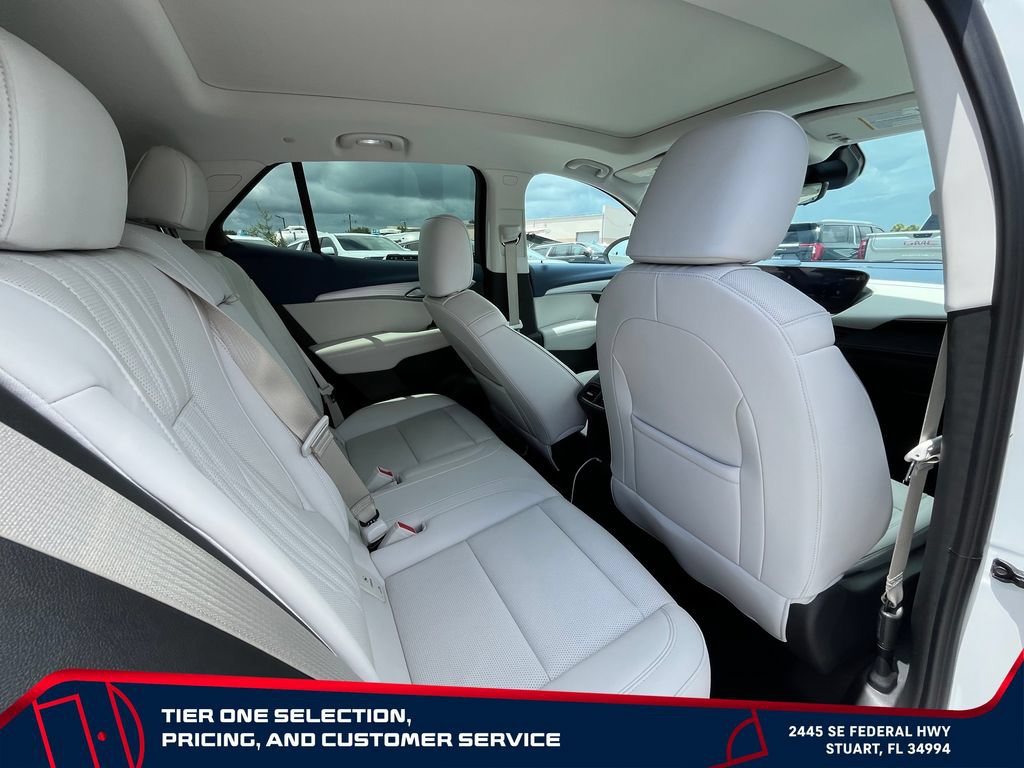 Used 2025 Buick Envision Avenir AWD/4WD image 18