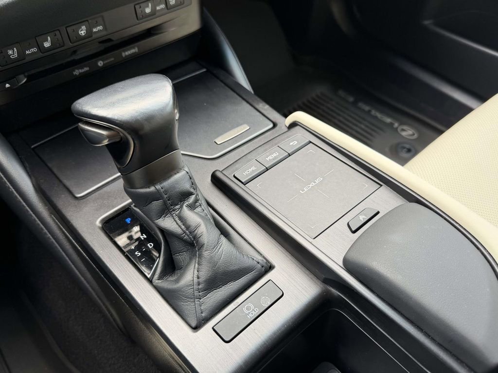 Used 2022 Lexus ES 350 w/ Premium Package FWD image 6