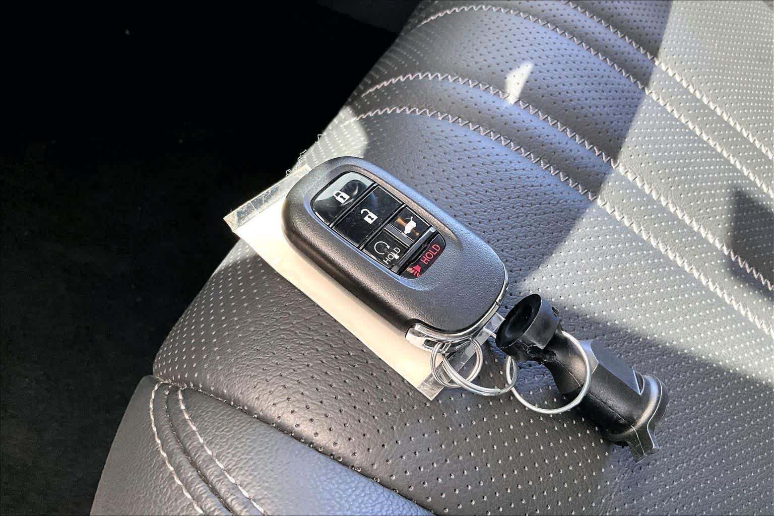 Used 2026 Honda HR-V EX-L image 15