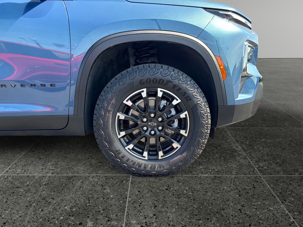 Used 2025 Chevrolet Traverse Z71 w/ Driver Confidence Package image 9