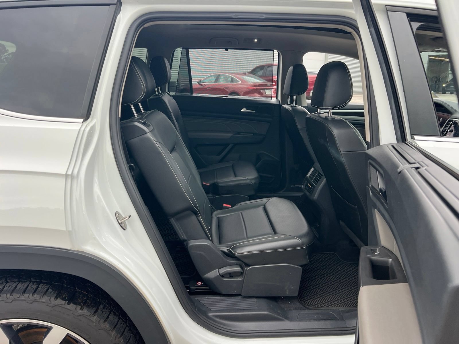 Used 2022 Volkswagen Atlas SE FWD image 35