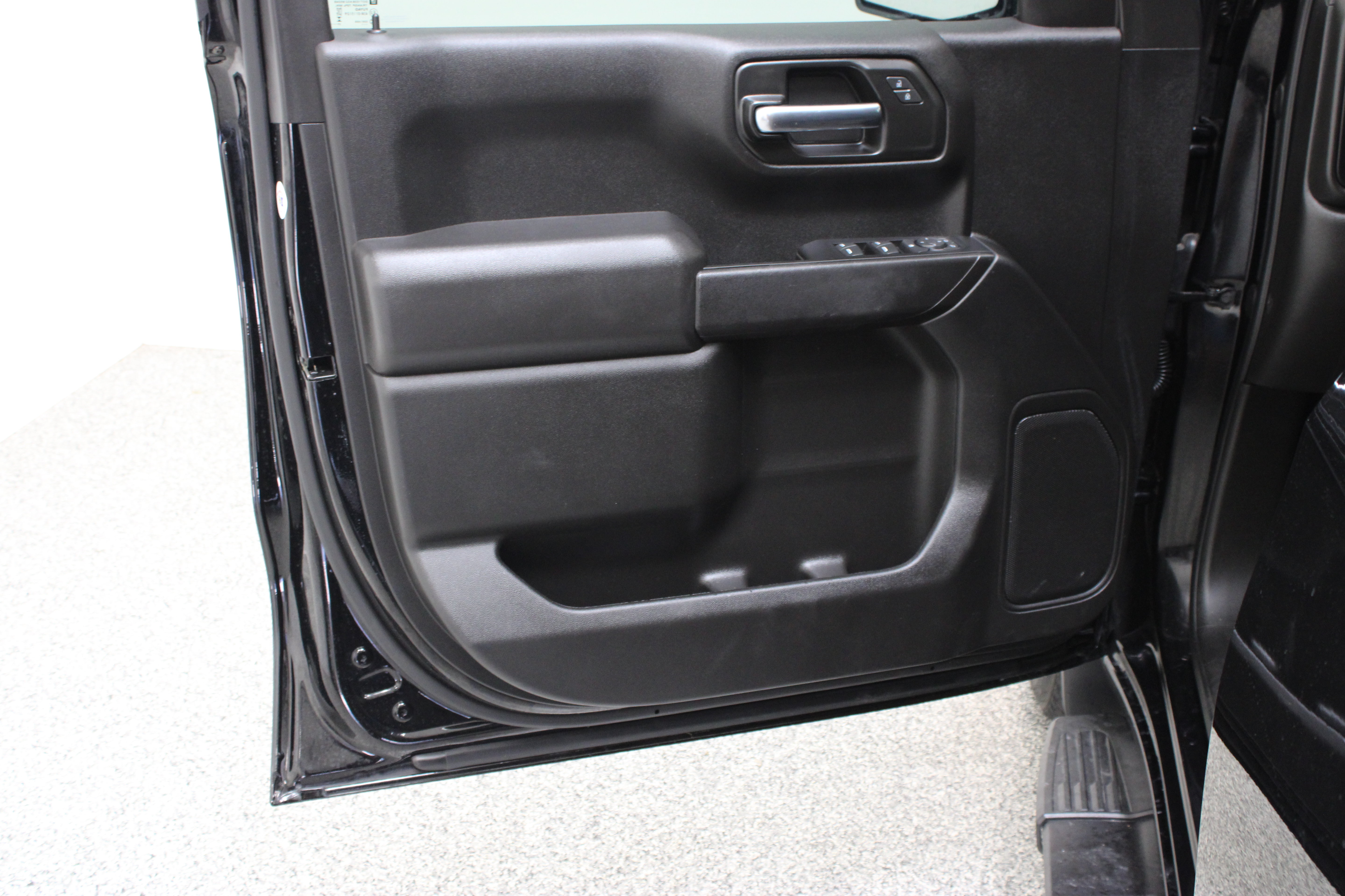 Used 2024 Chevrolet Silverado 1500 Custom RWD image 13