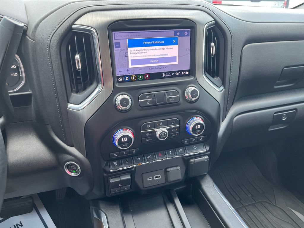 Used 2023 GMC Sierra 2500 Denali w/ Denali Ultimate Package AWD/4WD image 18