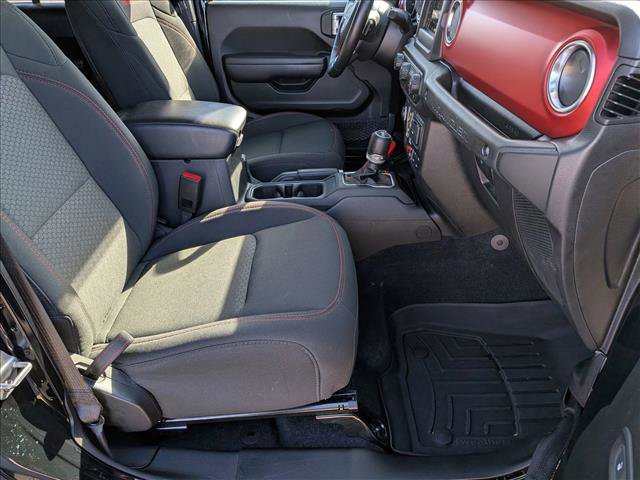 Used 2021 Jeep Wrangler Unlimited Rubicon w/ Cold Weather Group image 21