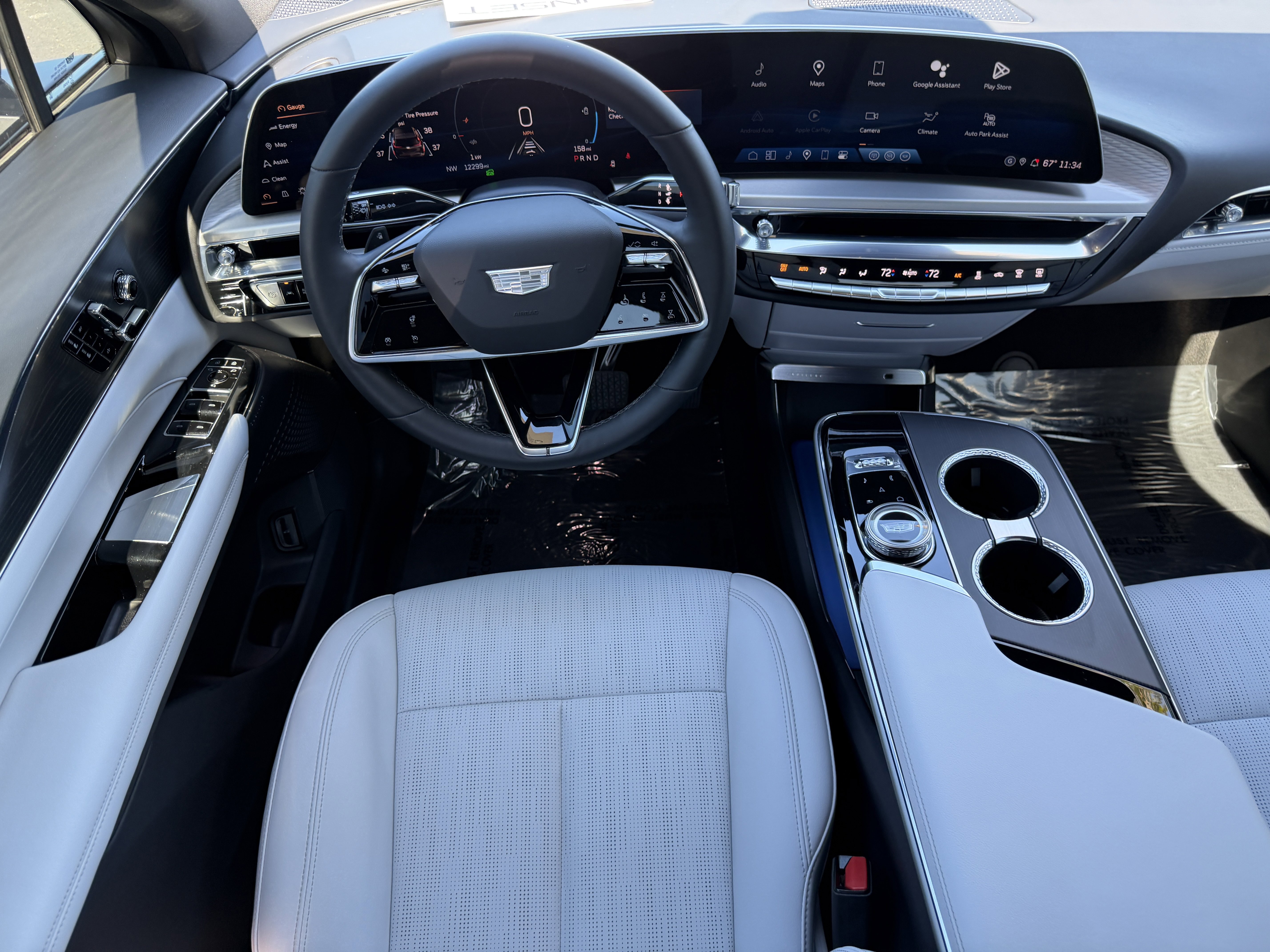 Certified 2024 Cadillac Lyriq Luxury image 14