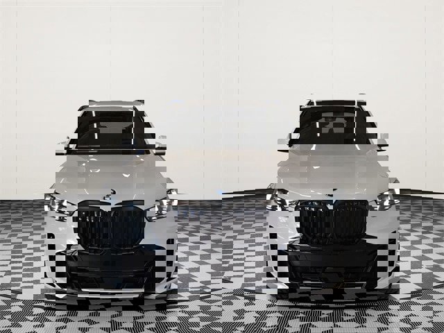 New 2026 BMW X5 xDrive40i w/ M Sport Package image 3