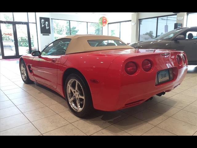 Used 2000 Chevrolet Corvette Base w/ Performance Handling Pkg image 5