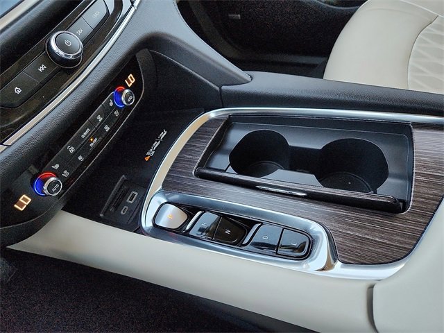 Certified 2024 Buick Enclave Avenir w/ Avenir Technology Package image 25