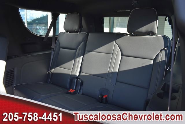 New 2026 Chevrolet Suburban Premier image 23