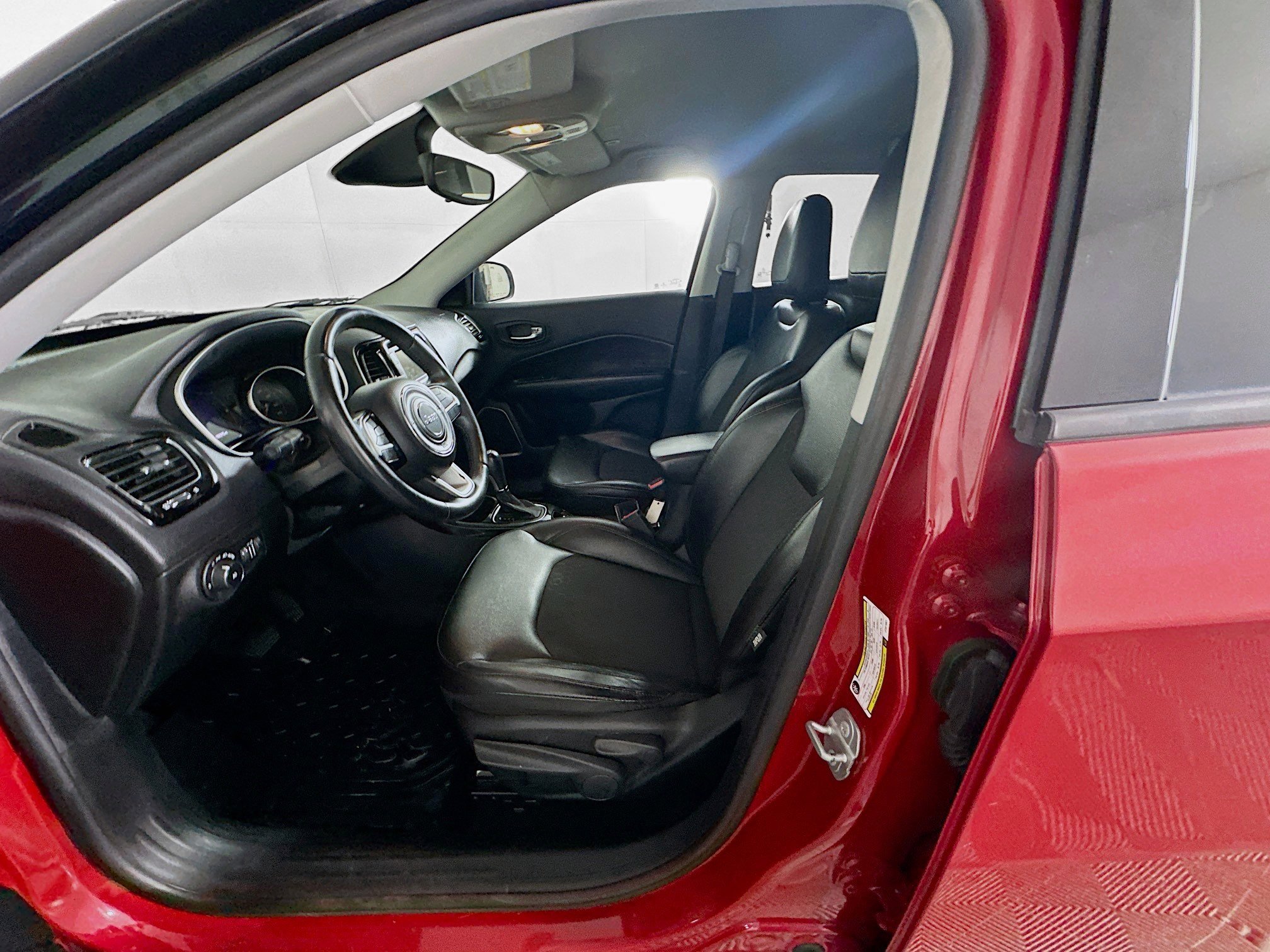 Used 2018 Jeep Compass Altitude image 12