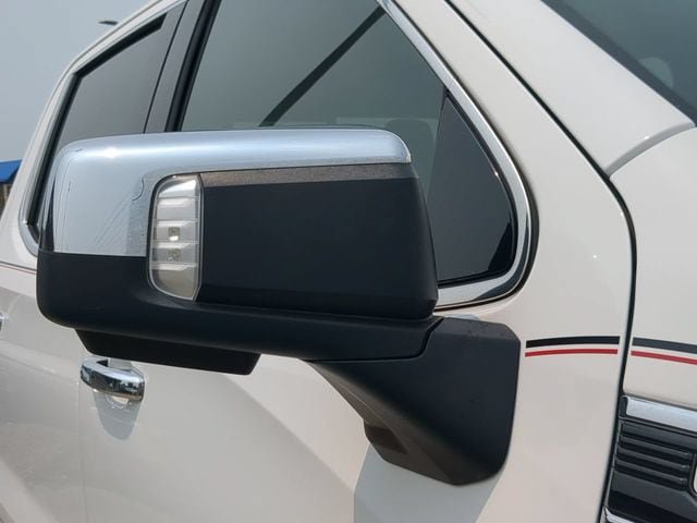 Used 2019 GMC Sierra 1500 SLT w/ SLT Premium Plus Package AWD/4WD image 11