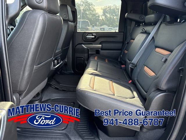 Used 2022 GMC Sierra 2500 AT4 w/ AT4 Premium Plus Package AWD/4WD image 12
