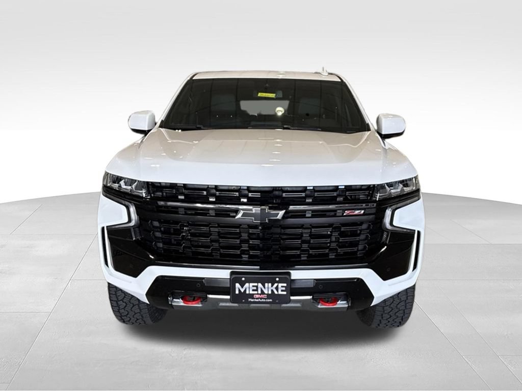 Used 2023 Chevrolet Suburban Z71 w/ Luxury Package AWD/4WD image 2
