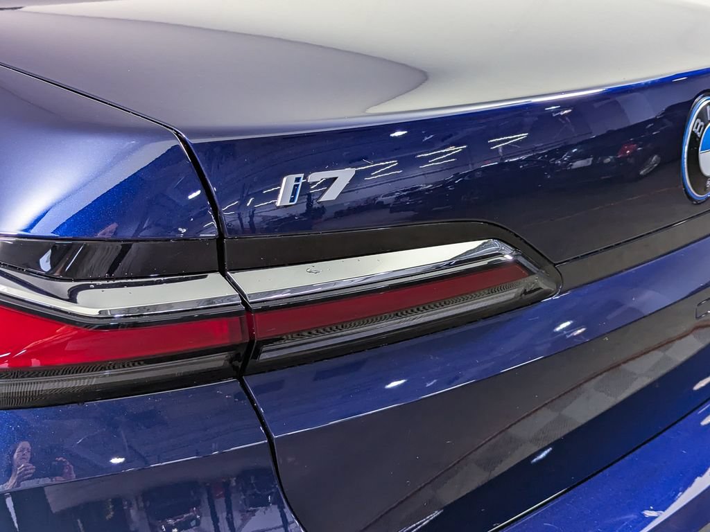 New 2026 BMW i7 xDrive60 AWD/4WD image 6