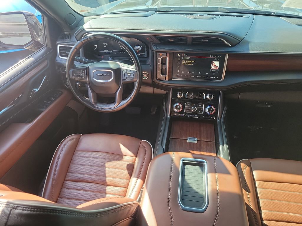 Used 2023 GMC Yukon Denali Ultimate image 12
