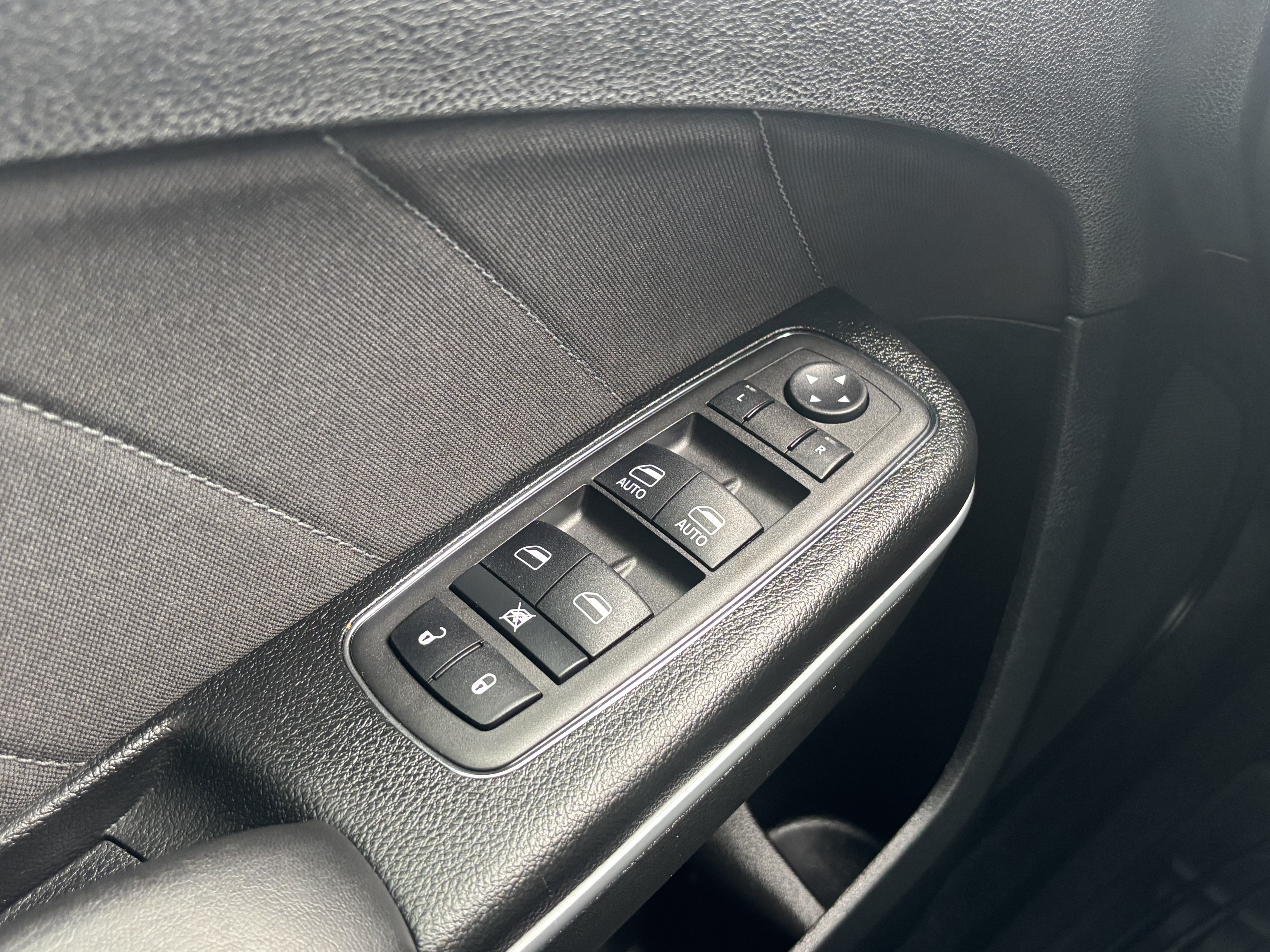 Used 2023 Dodge Charger SXT AWD/4WD image 21