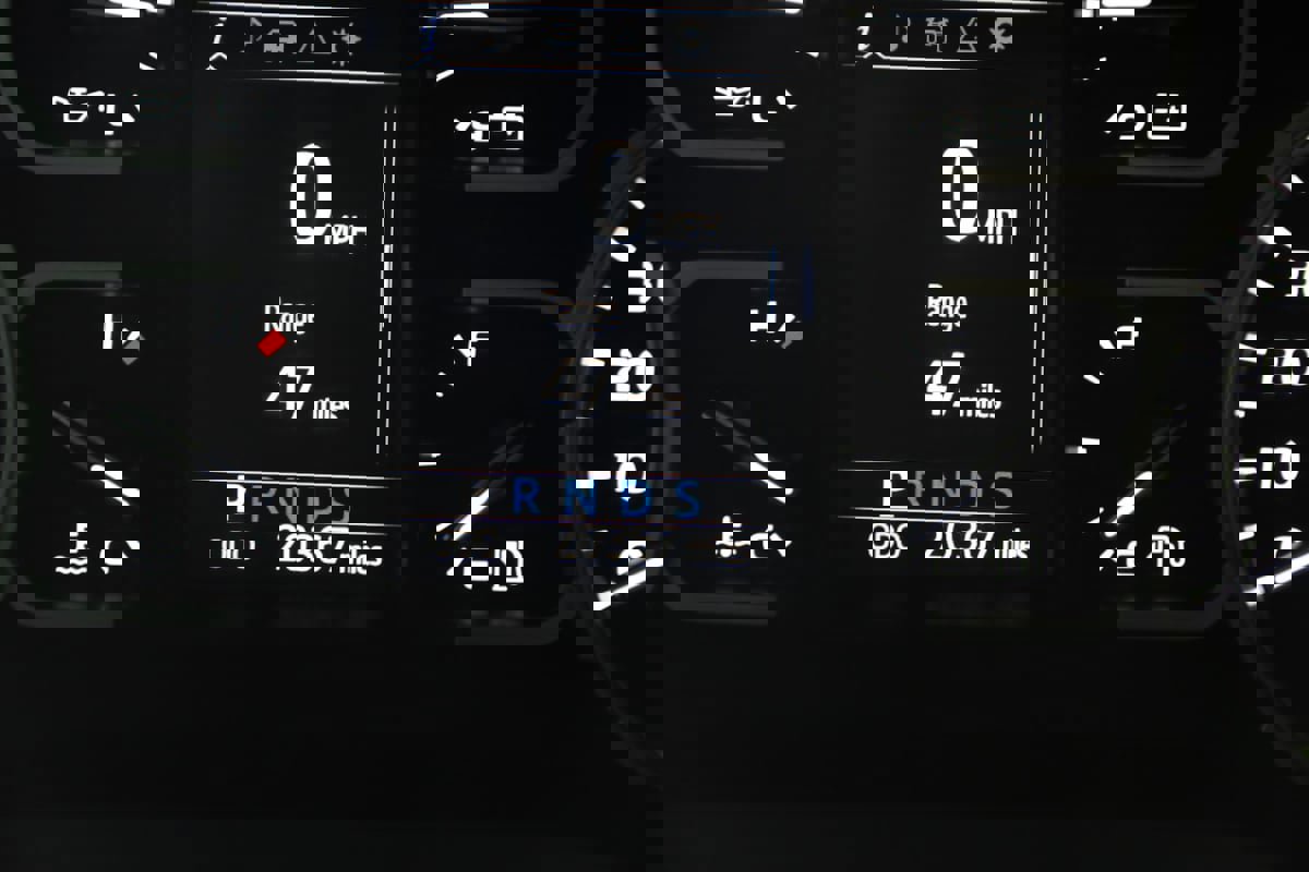 Used 2021 Toyota Tundra SR5 w/ Trail Edition image 38