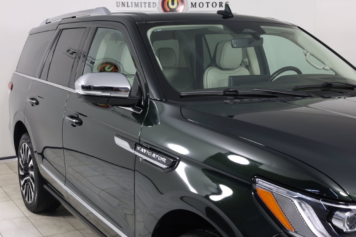 Used 2024 Lincoln Navigator Black Label AWD/4WD image 39