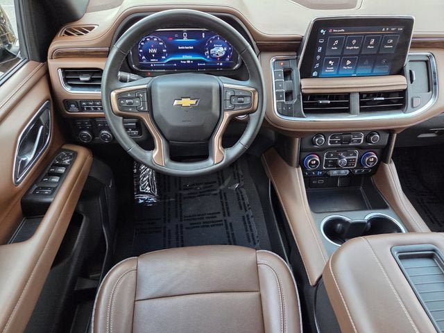 Used 2024 Chevrolet Tahoe High Country AWD/4WD image 16