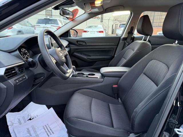 Used 2025 Nissan Altima 2.5 S image 18