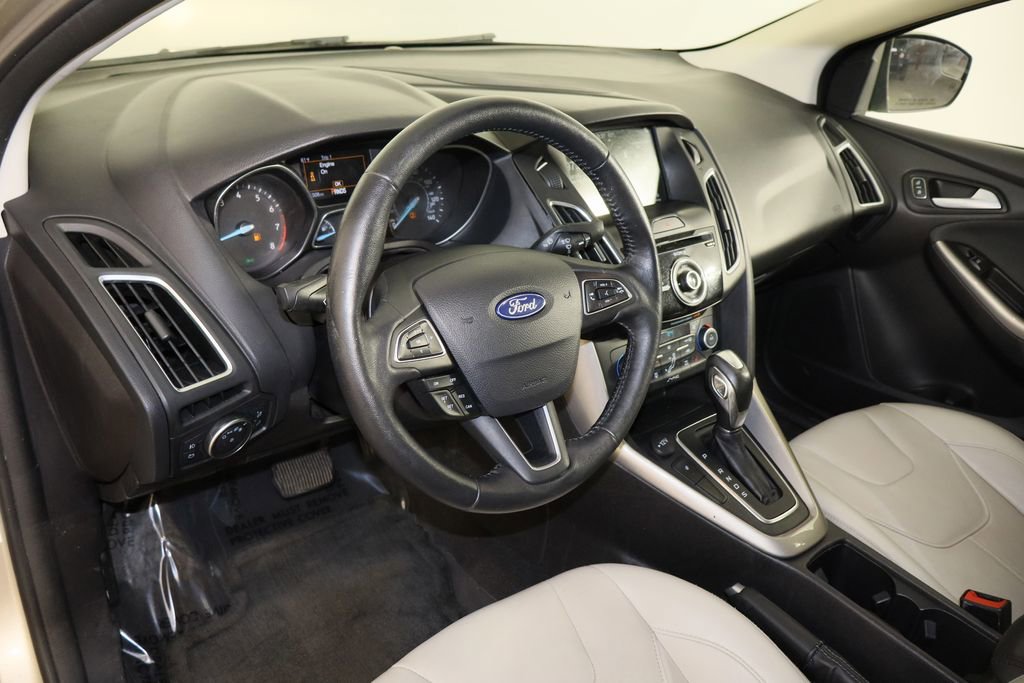 Used 2018 Ford Focus Titanium image 28