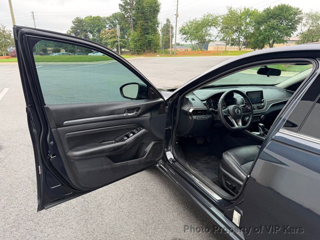 Used 2022 Nissan Altima 2.5 SL FWD image 9