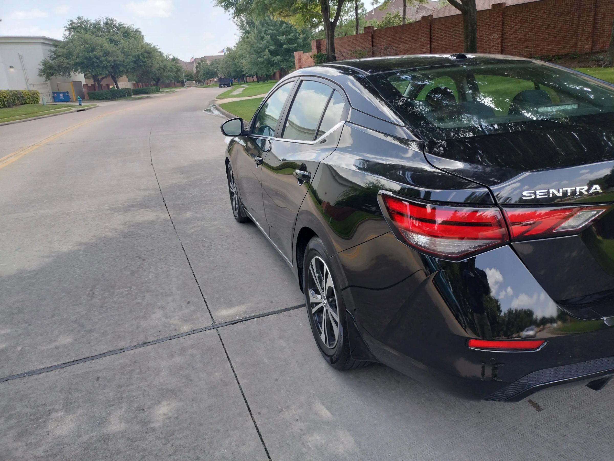Used 2020 Nissan Sentra SV FWD image 5